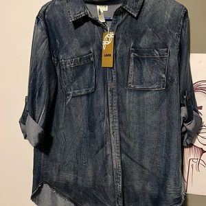 Women’s medium Laura fashion button up vest, long sleeve shirt